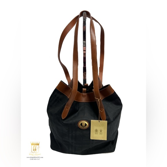 Burberry Tote - Picture 1 of 11
